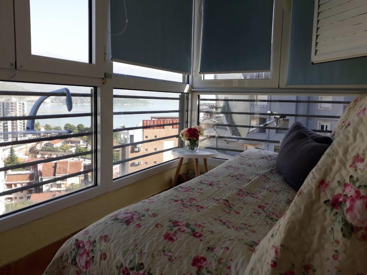 Seaview Paradise Apartment Budva Bagian luar foto